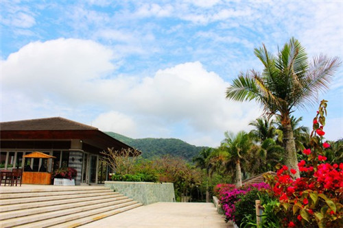 2025时尚甜品加盟店还有市场吗，乐足料糖水加盟开店资金不够应该怎么办